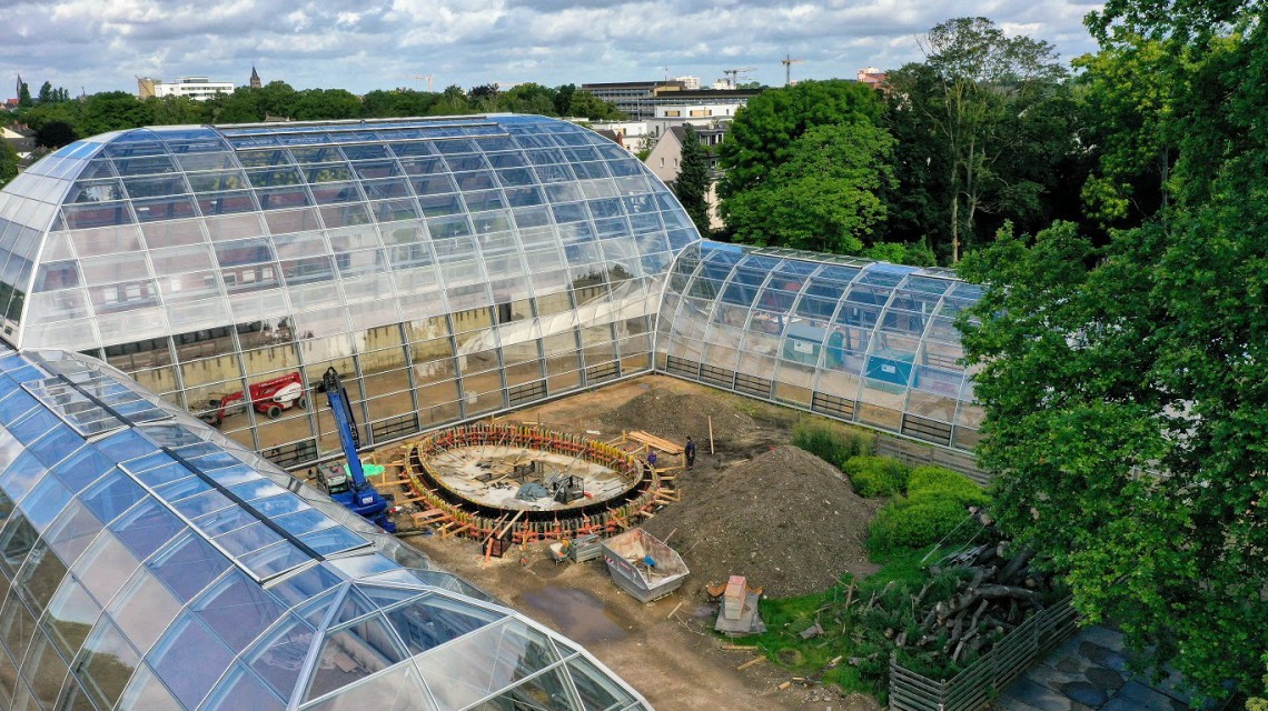 Botanic garden Flora Cologne glasshouse