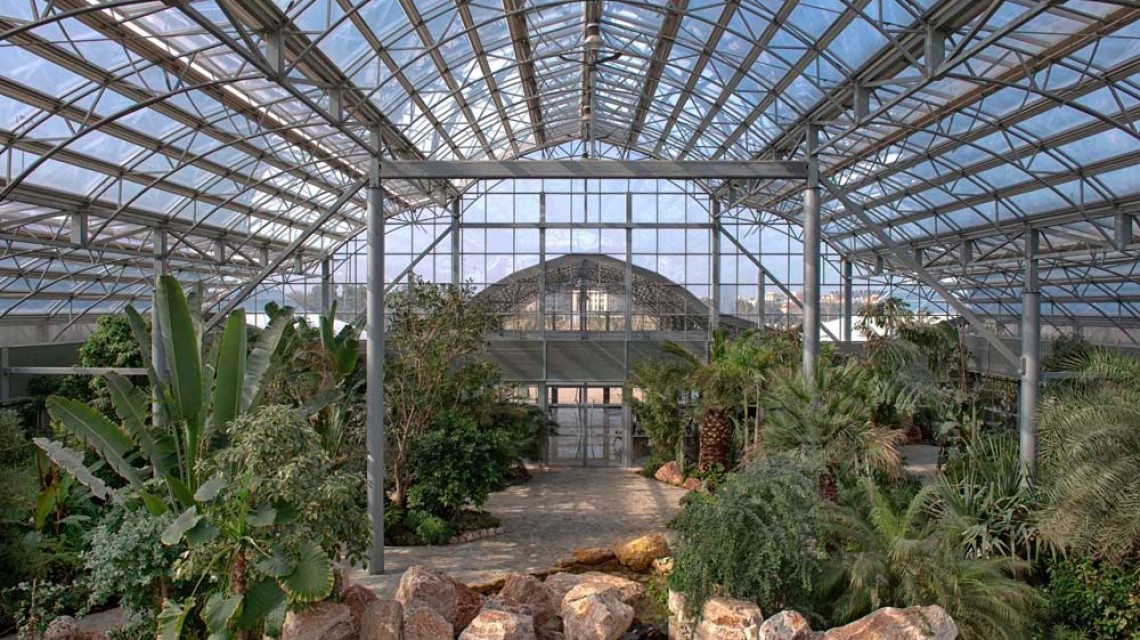 Bayan Botanic garden Kuwait curved glasshouse
