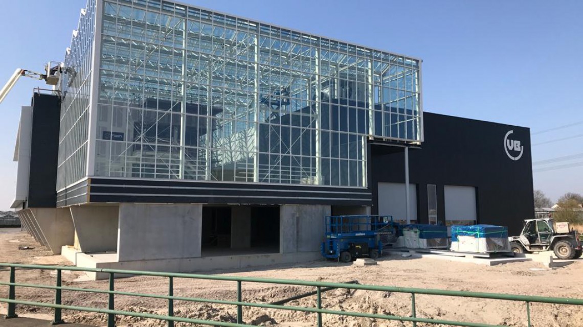 VB Smiemans atria glass construction 2