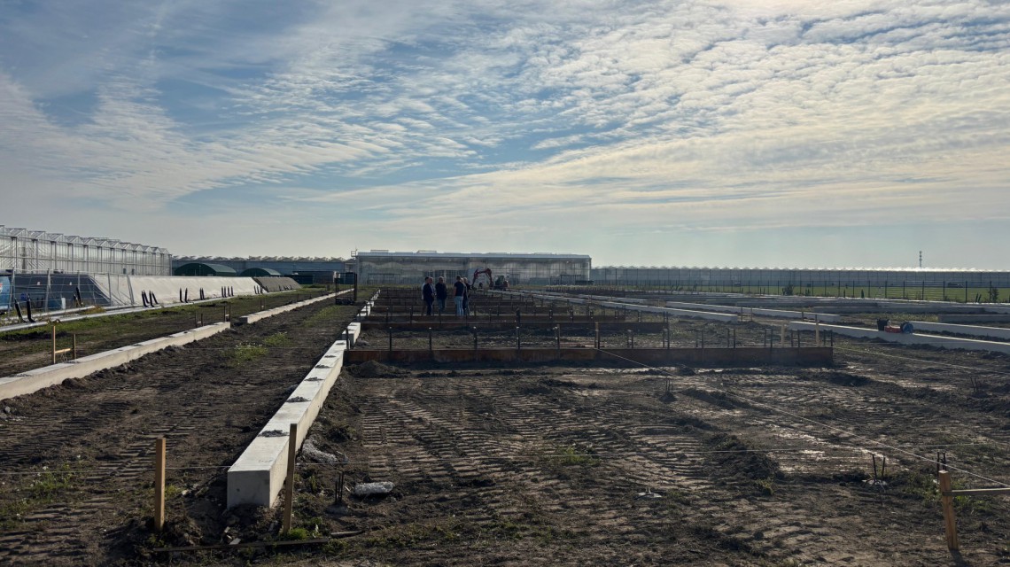 Start building WUR Bleiswijk glass construction