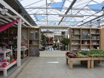 Renovation garden centre