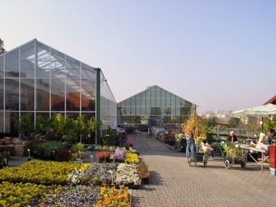 Chladek2 Breedkapper Garden centre Tuincentrum