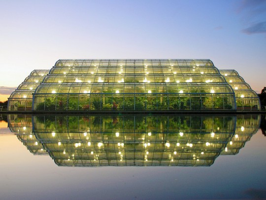 botanical garden glasshouse Wisley